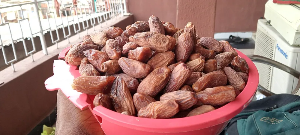 The Differences Between Ajwa, Sukari, Medjool, Safawi & Khalas: Which Suits You?
